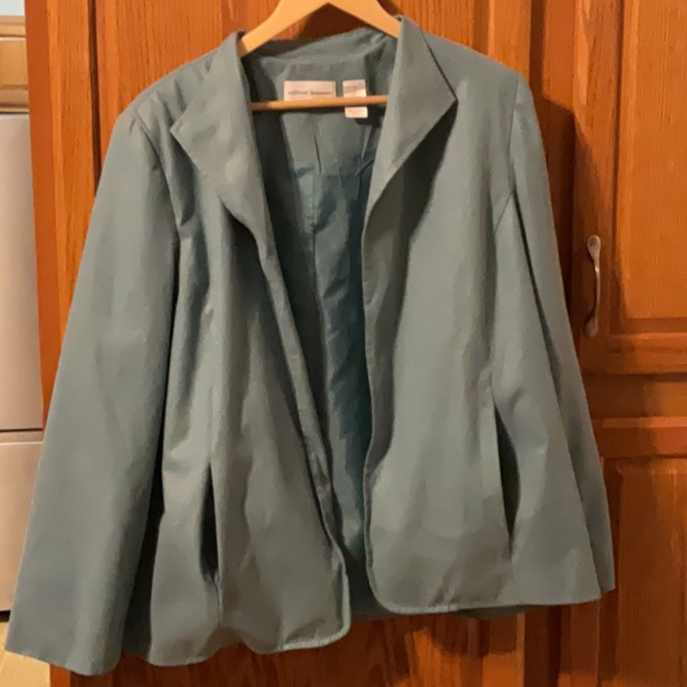 Gently used Alfred Donner ladies open front jacket, size 18